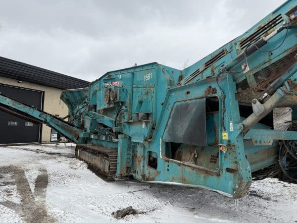 Tamiseur à vibration à haut débit Powerscreen Warrior 2400 2013 Stock#P1473/10563