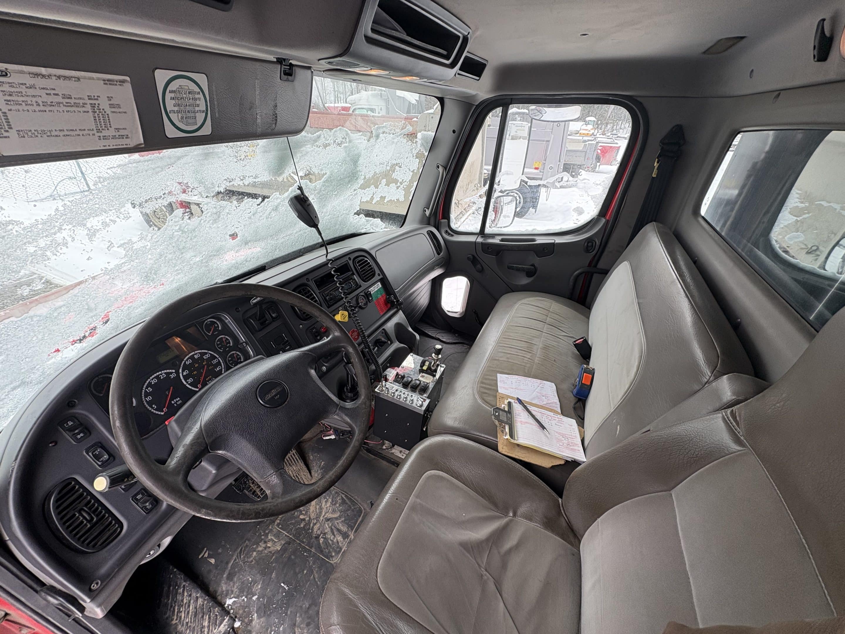 Camion dompeur 6 roues Freightliner FM2-Moteur Mercedes-Transmission automatique-Année:2007-396000km-Stock#E1334A/10566 – Image 3