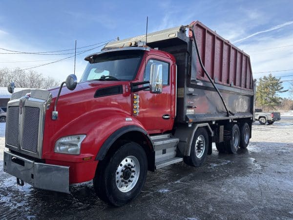 Camion dompeur 12 roues Kenworth T880 MX13 transmission Eaton 18 vitesses-Essieux relevable-345000km-Année:2018-Stock#E1339A/10600