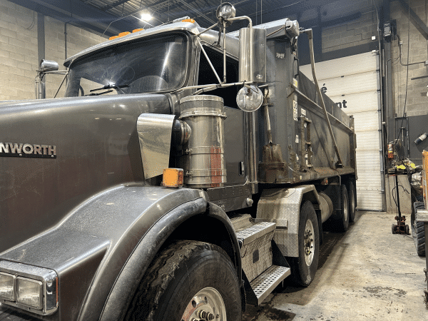 Camion Dompeur 12 roues Kenworth T800 automatique Année:2020 -303735km Stock#P1476/10601c