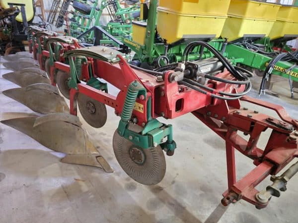Charrue Kverneland BB115 5 rangs avec coutres ( pièce 100% bonne ) - Année:2002 - Stock#d10725b