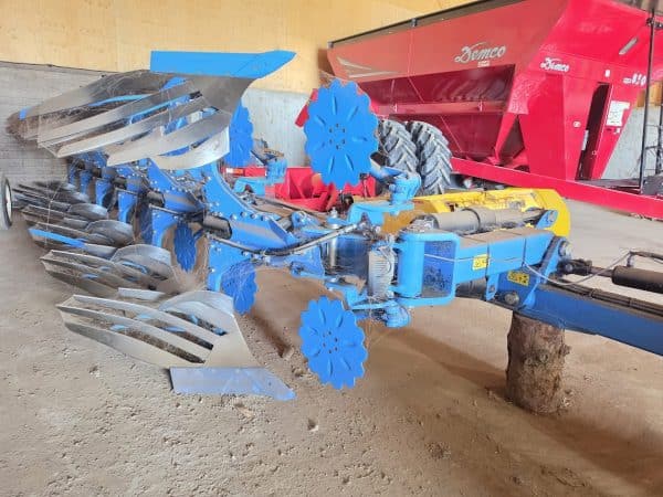 Lemken Diamant 11 reversible plow 6-furrow with coulter Condition 9.5/10 - Year: 2014 - Stock#d10592d
