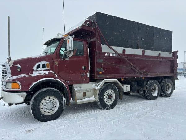Camion dompeur 12 roues Sterling STE 2009