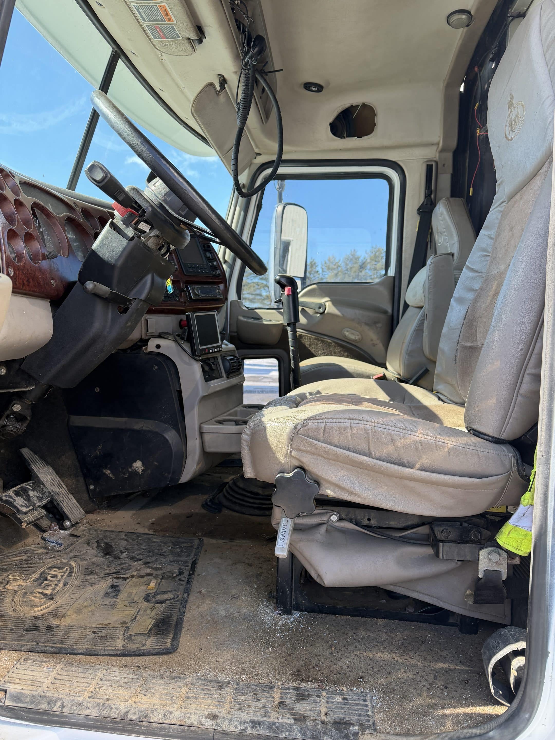 Camion de service Mack600 Année:2004 -465395 KM -Stock#P1494/10777g – Image 5