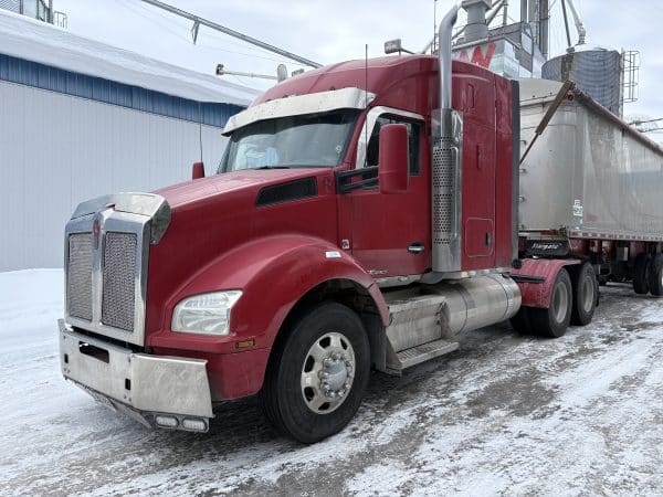 Kit Camion 10 roues couchette Kenworth T880 1.238.000km-Année:2015 avec dompeur 4 essieux Stargate-Stock#E1352A/10673