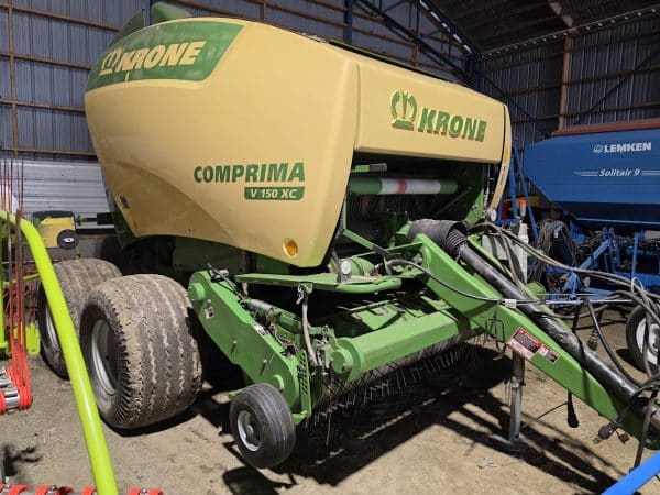 Presse à balle à ronde Krone Comprima V150 XC 25 couteau - Année:2021- 8000 balles - Stock#d10912d