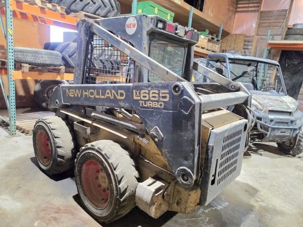 Skid Steer New Holland LX665 - Stock#d9880h