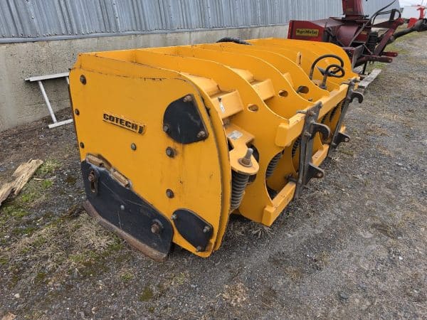 Gratte à neige extensible réversible Cotech 8 -14 pi attache alo - Année: 2014 - Stock#d10978d