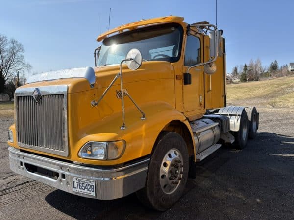 Camion 10 roues daycab International 9400i Moteur C15acert 18 vitesses-Année:2005-946.000km-Stock#E1130G/8769