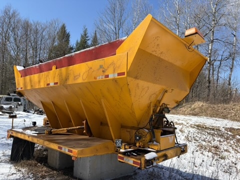 Saleuse pour camion 10 roues-Stock#E1370G1/10852