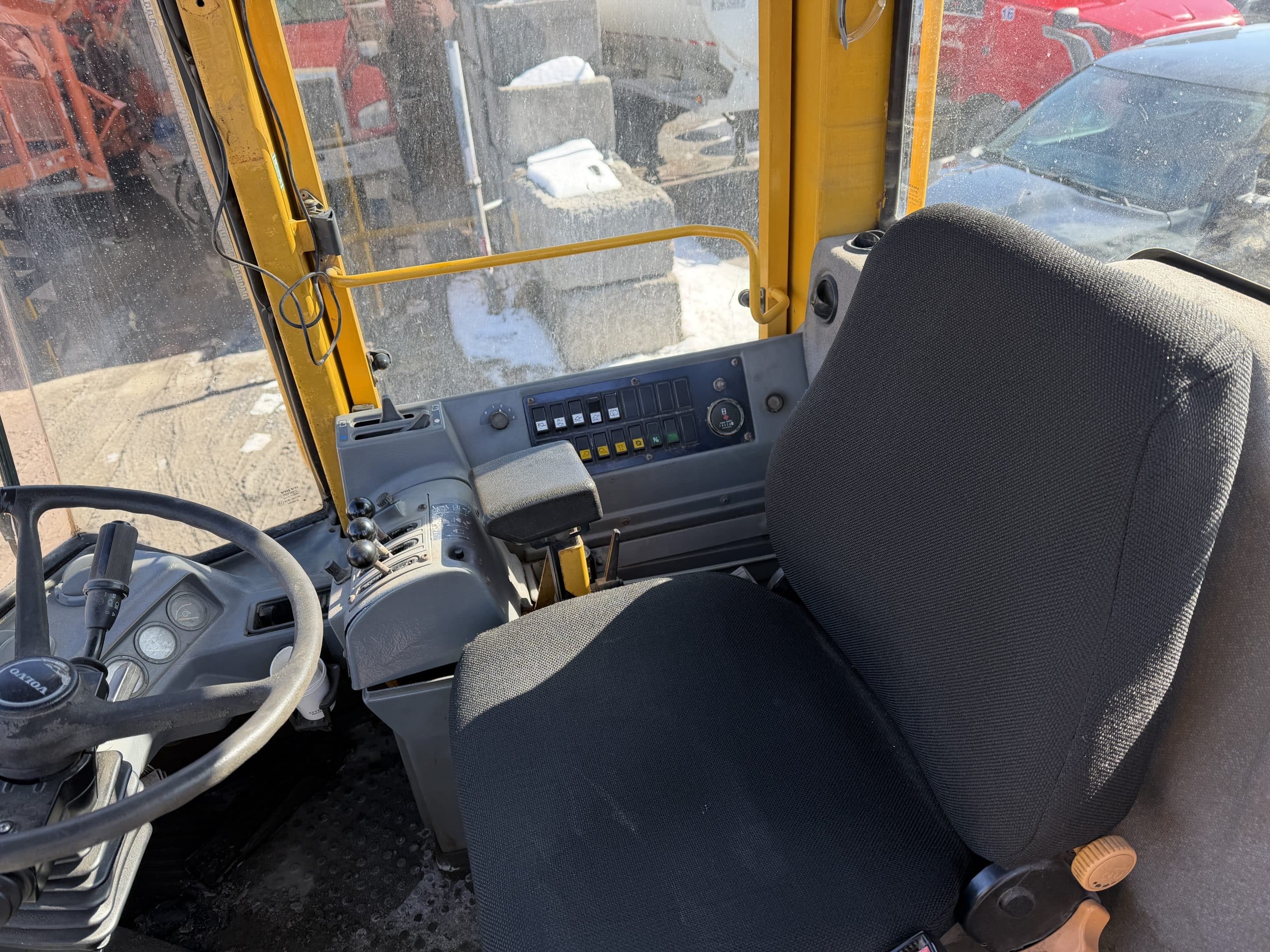 Loader Volvo L90C Année:1998 -20426 heures Stock#P1497/10853c – Image 4