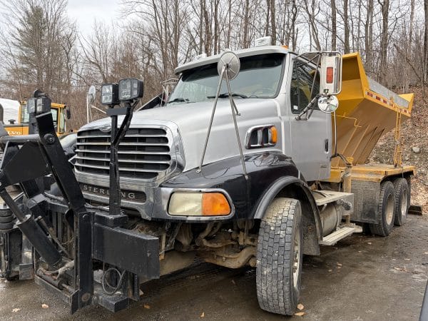 Camion 10roues dompeur/charrue Sterling STE moteur cat c-12-Année:2000-800200km-Stock#E1370C/10852