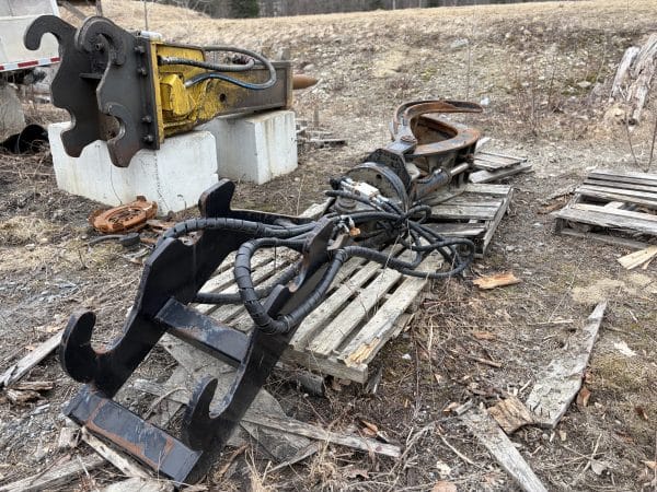 Grappin pour billot attachement excavatrice 20 tonnes attache RF-Stock#E1370B/10852