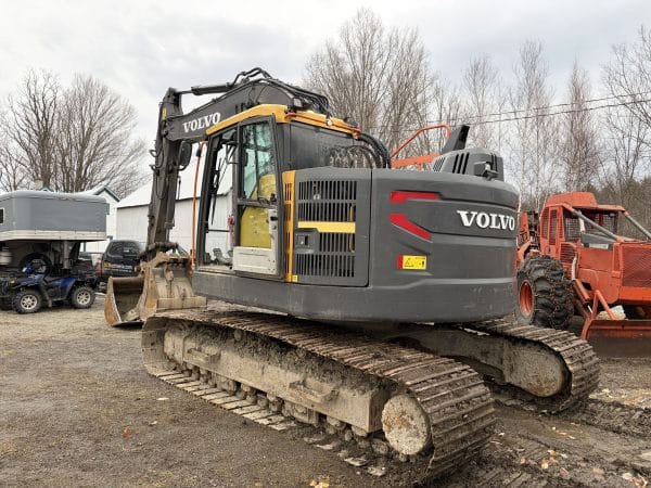 Excavatrice Volvo ECR235EL quick attahce hydraulique 2 godets pouce hydraulique-Année:2018-8100heures-Stock#E1370L/10852