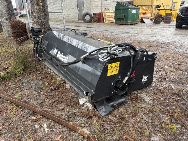 Bobcat SWB84 Skid-Steer Sweeper, 84 in - Year: 2024 - Stock #E1222B/9599