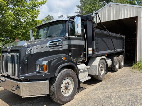 Camion dompeur 12 roues WesternStar 4700SB moteur DD13 Automatique allison-Année:2019-340.000km-Stock#E1370F/10852