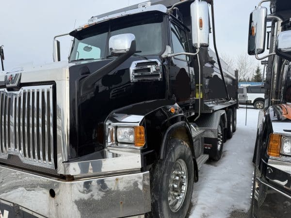 Camion dompeur 12 roues Western Star 4700SB 2022