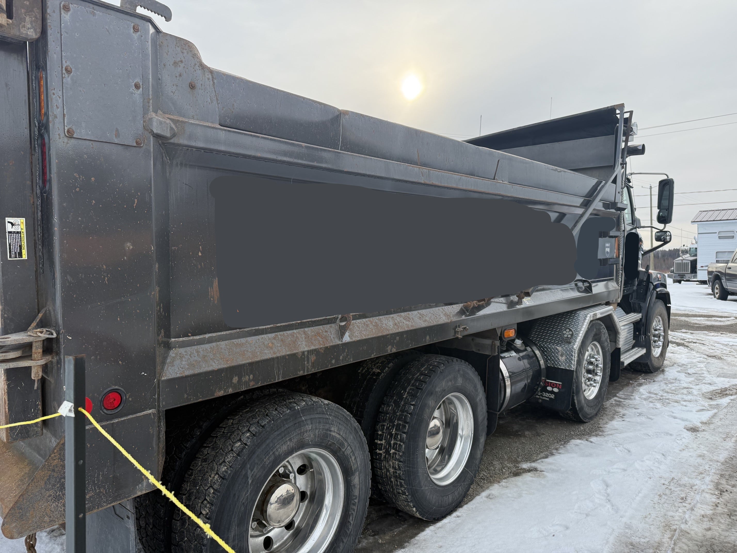 Camion dompeur 12 roues Western Star 4700SB automatique Allison avec garantie-207208KM-Année 2022-Stock #S2537A/10850 – Image 4