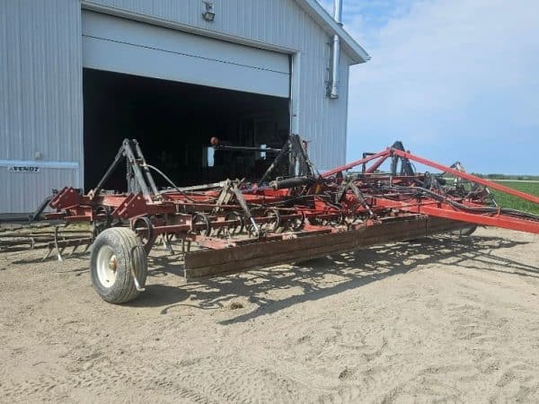 Vibro Bervac 615 27 pi avec planche et rouleau arrière-Stock#d10843a