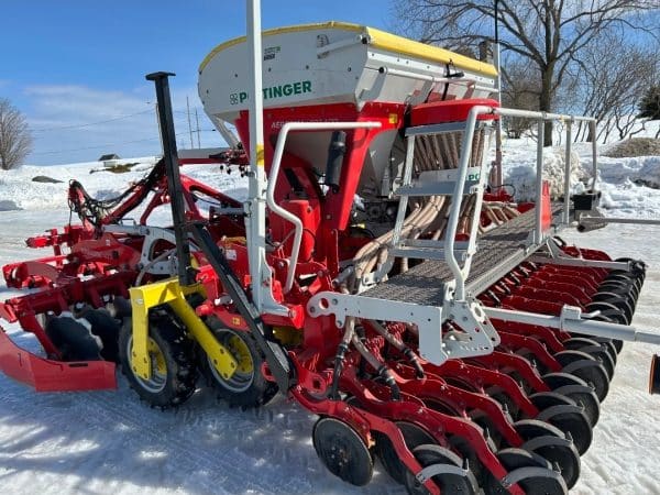Déchaumeuse Terradisc Pottinger avec semoir Combiné Aerosem 4000 mètres 5 po et semoir delimbe -Année:2022-Stock#d10895a