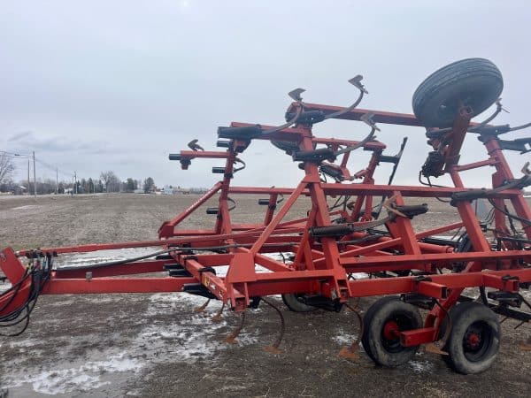 Cultivateur Case 4600 de 22,5 pieds et le rolling harrow de 24 pieds-Stock#d10896a