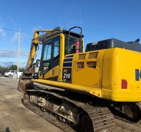 Excavatrice Komatsu PC210LC-11 2021