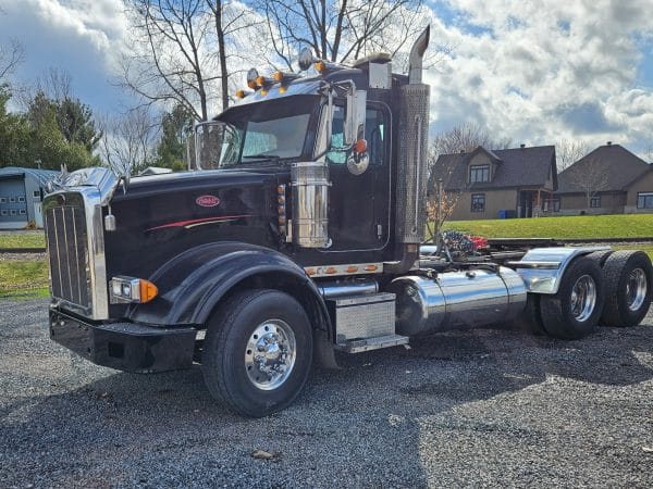 Peterbilt 367 10-Wheel Daycab Truck Cummins Engine 18-Speed Wetkit-530,000km-Year:2012-Stock#E1165H/9124