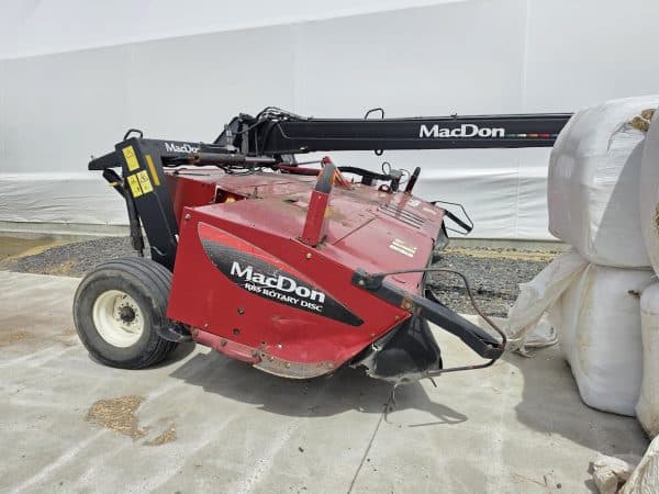 Faucheuse Macdon R85 rotary disc 16 pi - Année: 2014 - Stock#d10381f