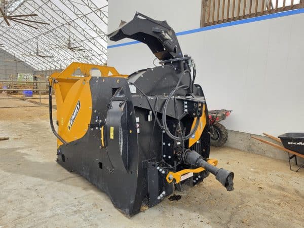 Hache paille 3pts Emily avec chute hydraulique -Année:2024 (état 9/10)-Stock#d11051h