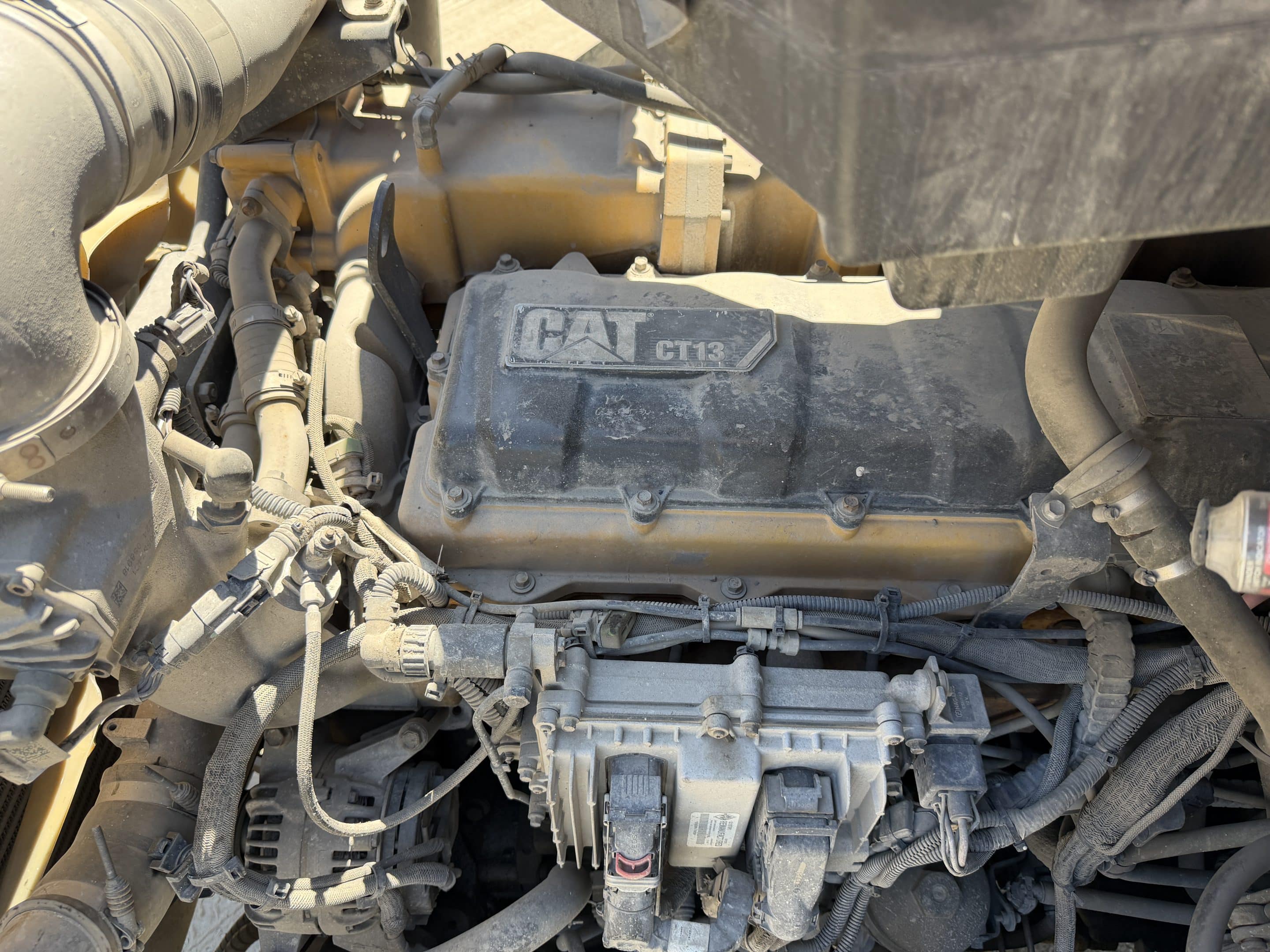 Camion Dompeur 12 roues Caterpillar 660S Année:2013 -318320 km -Stock#P1530/11140a – Image 12