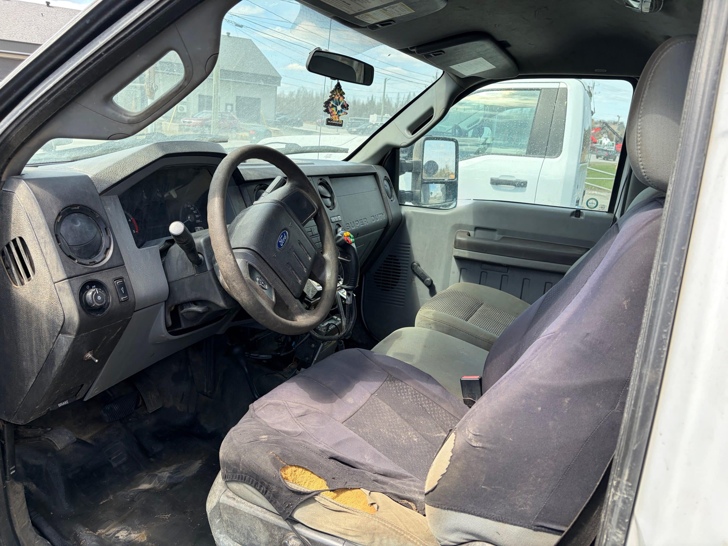 Camion Ford F550 boite dompeuse et équipement à neige 130.000km-Année:2014-Stock#E1415B/9599 – Image 6