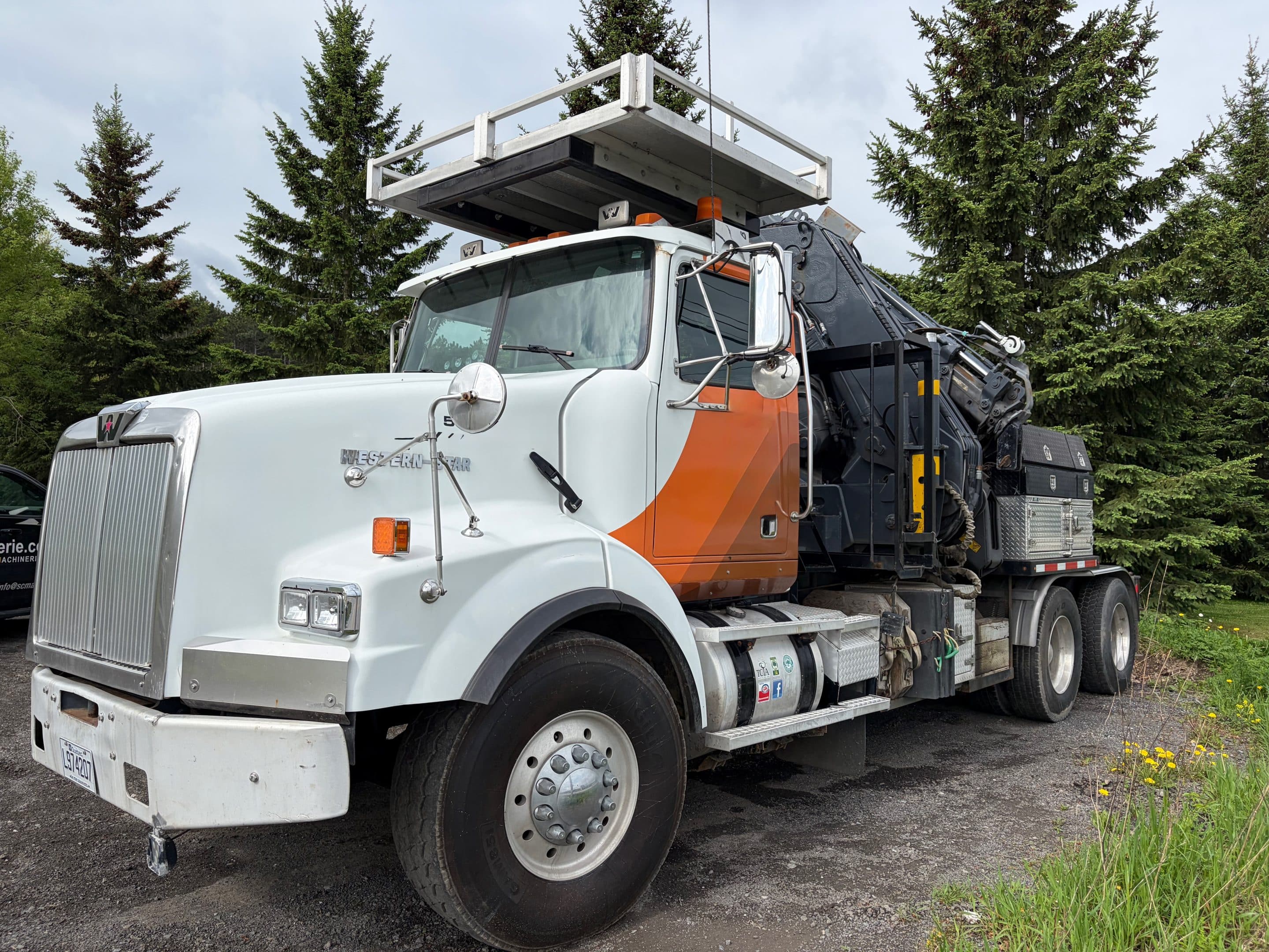 Camion d'entretien arboricole Westernstar 4900SA avec Hiab panier et grapple saw-Année:2004-550.000km-Stock#E1319B/10449