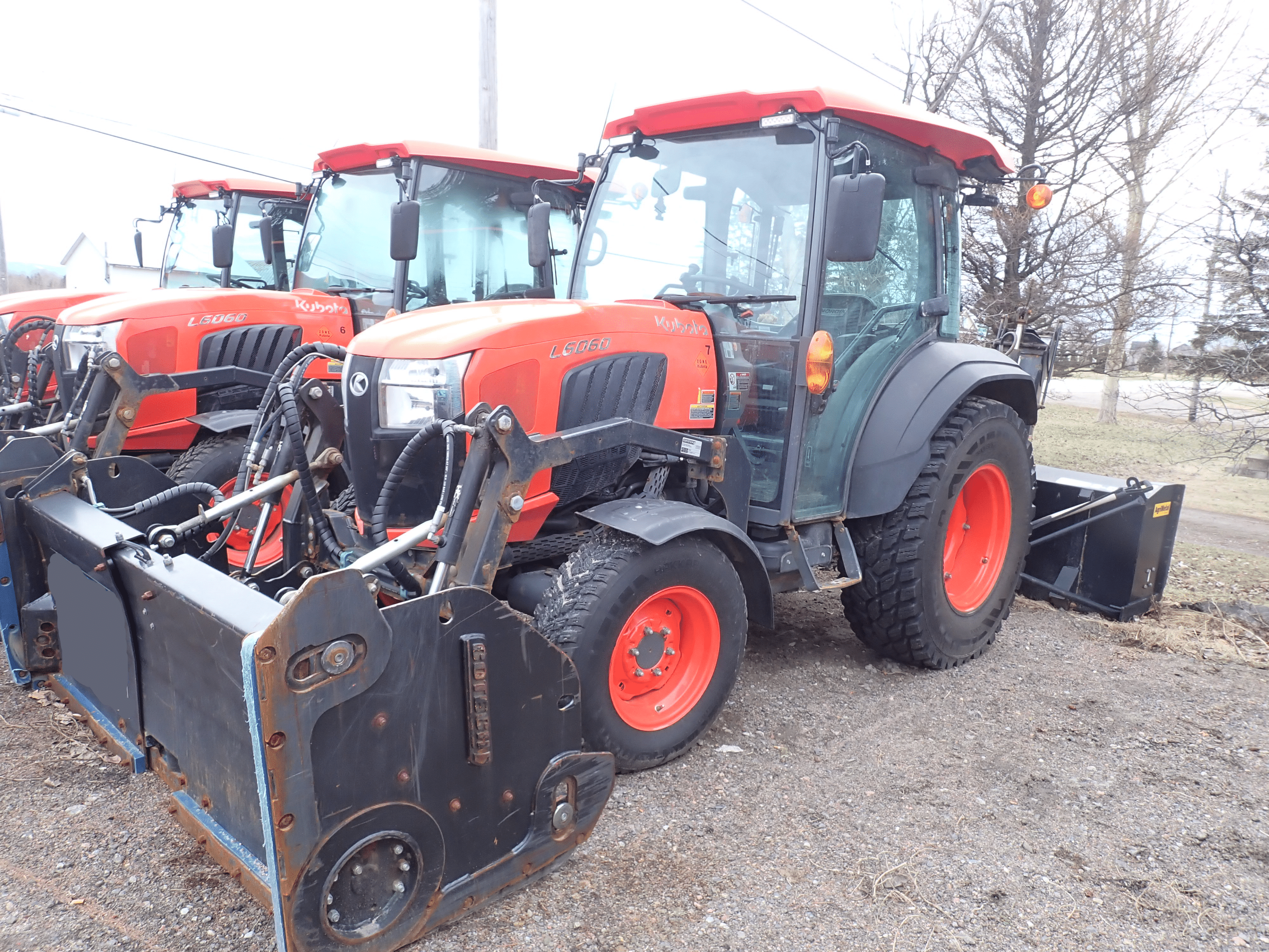 Tracteur Kubota L6060 2024 avec gratte et souffleur