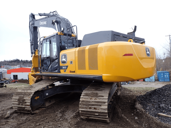 Excavatrice John Deere 300P 2024