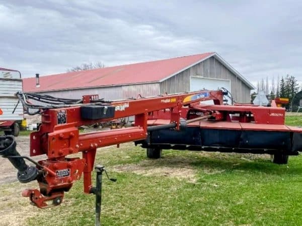 Faucheuse New Holland H7450 à rouleau - Année: 2010 - Stock#d11056a