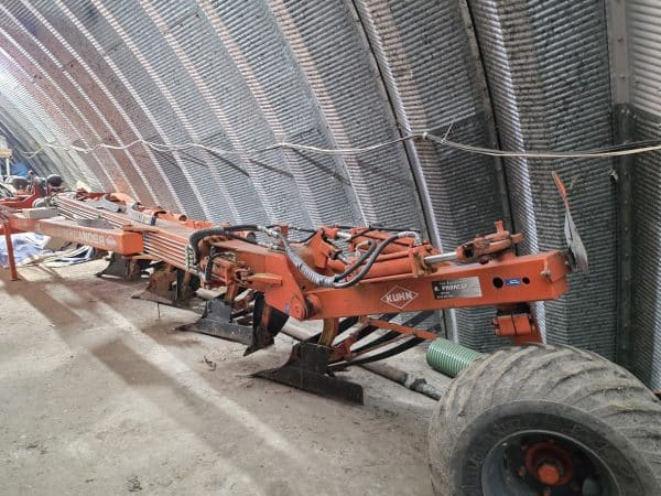 Kuhn Vari-lander 4-furrow moldboard plow - Year: 2000 - Stock#d11181a