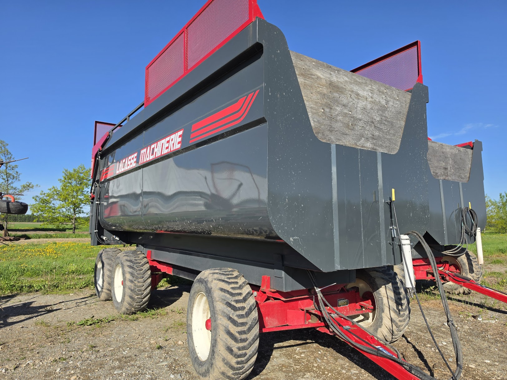 Dompeur Lacasse 20 pi avec wagon 6 roue 400/55-22.5 État 9.5/10-Stock#d11051n