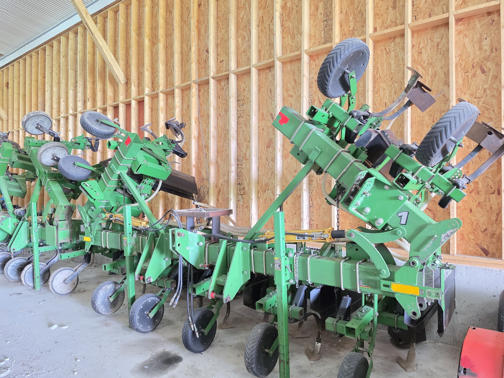 Sarcleur John Deere 856 8 rang avec tuyaux pour apv-Stock#d11247c