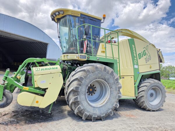 Fourragère Auto motrice KRONE BIG X 500 , nez kemper 8 rg 6000 (2009),nez à foin 3801 (2009)-Année:2007-3370hrs-Stock#d11306a