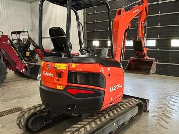 Pelle mécanique Kubota U27-4