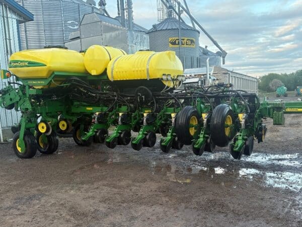 Planteur John Deere 1770 CCS 16 rang engrais liquide-Année:2007-Stock#d11314a