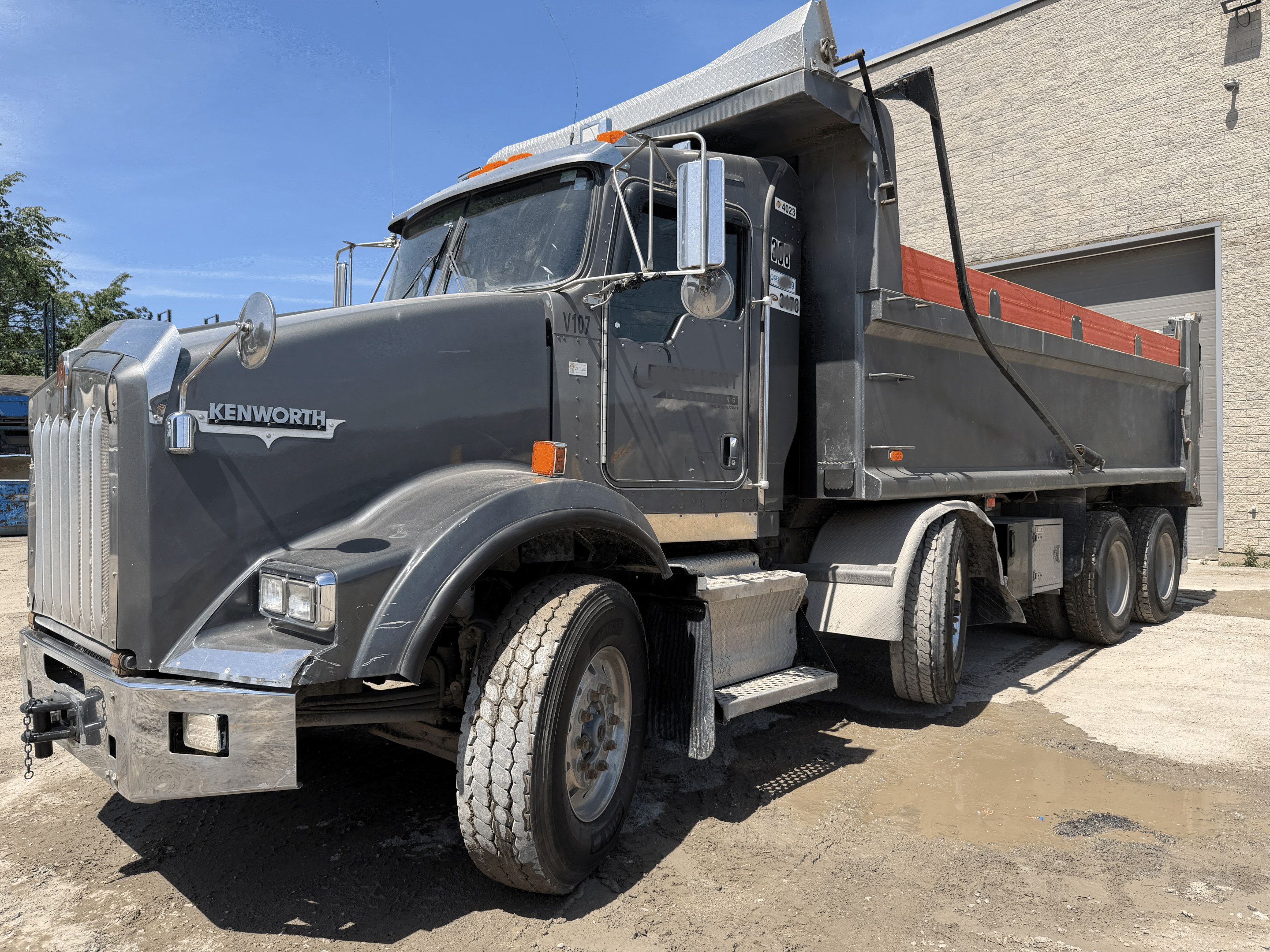 Camion dompeur 12 roues Kenworth T800 Année:2009 -463469 km -Stock#P1530/11140e