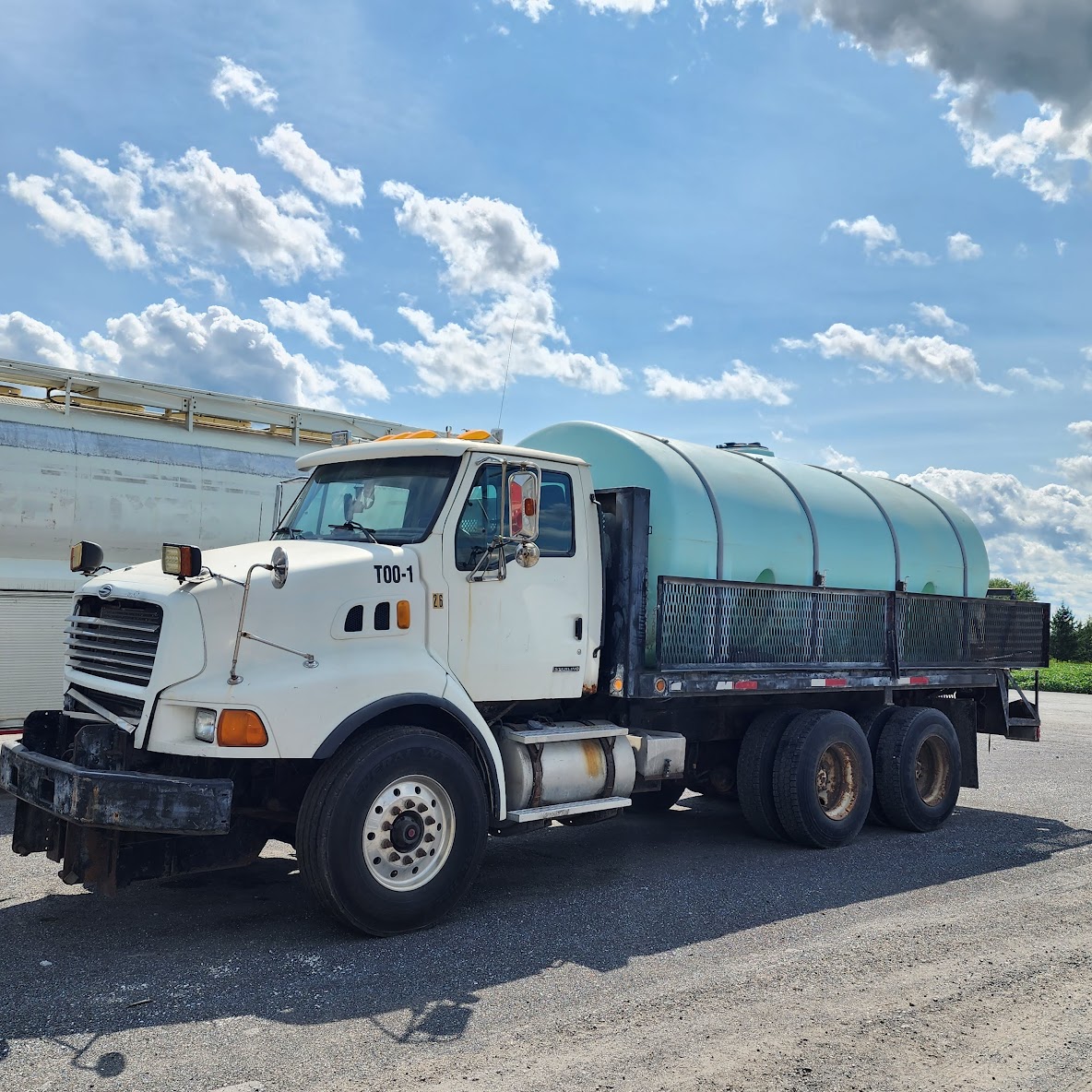 Camion Sterling STE 2000 (non inspecté) - Année:2000 - 245000 km - Stock#d5647g