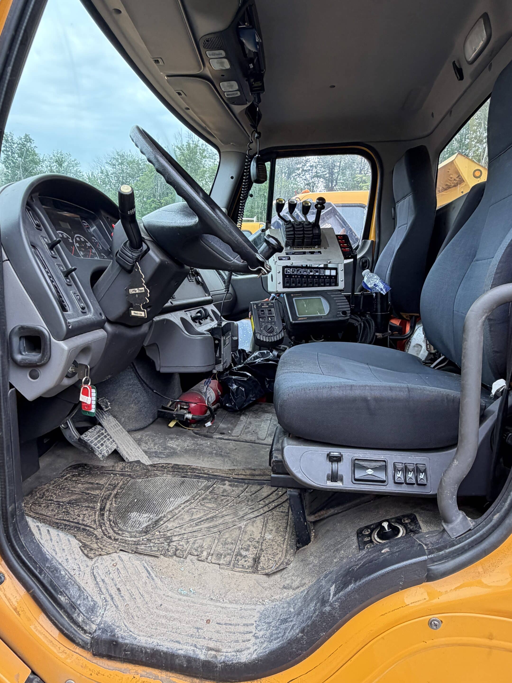 Camion Charrue 6 roues Freightliner 108SD Année:2015 -37,700km Stock#P1542/11330a – Image 6