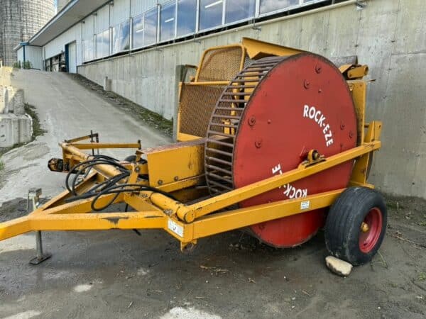 Ramasseuse à roches Haybuster H -106 - Stock#d11366a