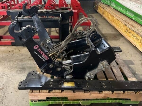Relevage Zuiberg avant avec pto Serie Case Magnum 71,72,89 - Stock#d11380b