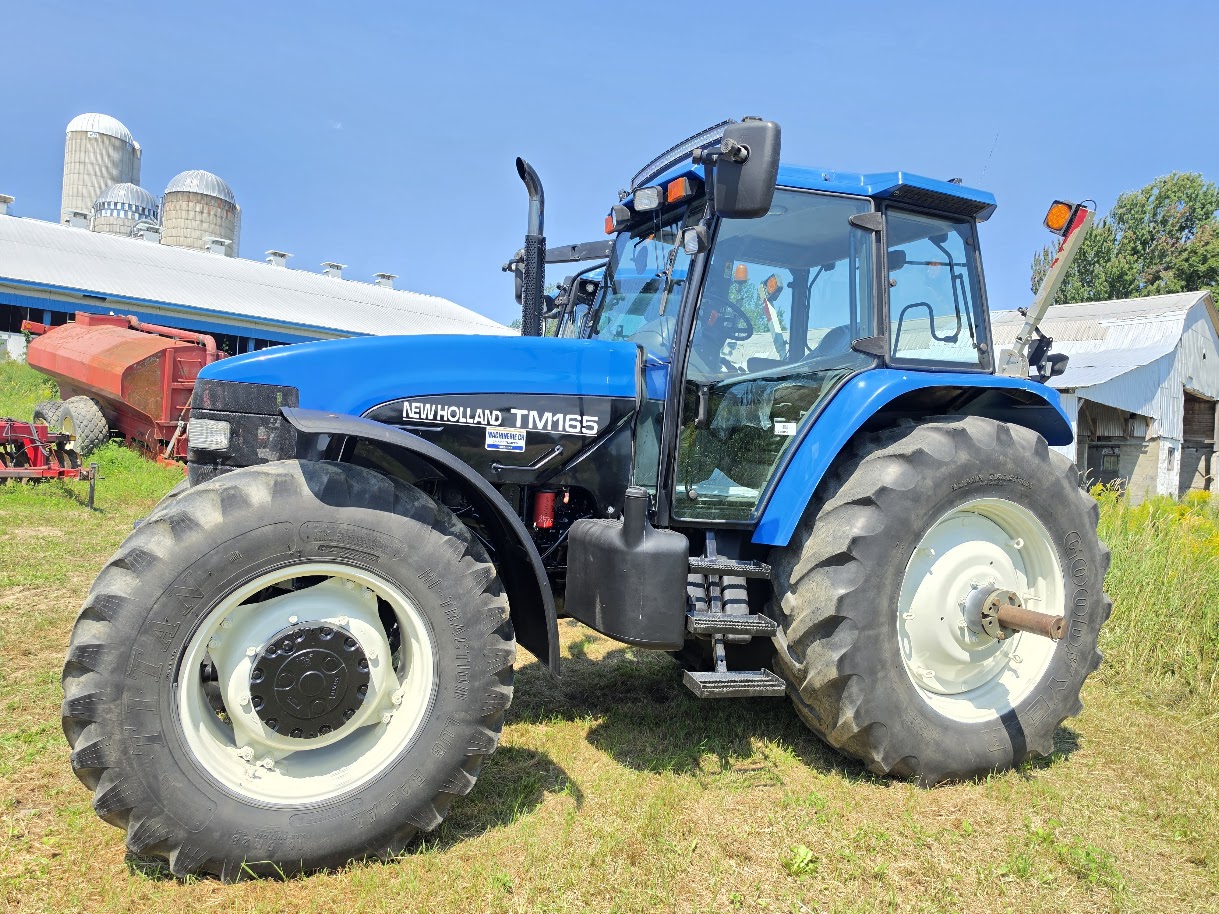 Tracteur New Holland T165 - Année: 2003 - 8750hrs - Stock#d11472s