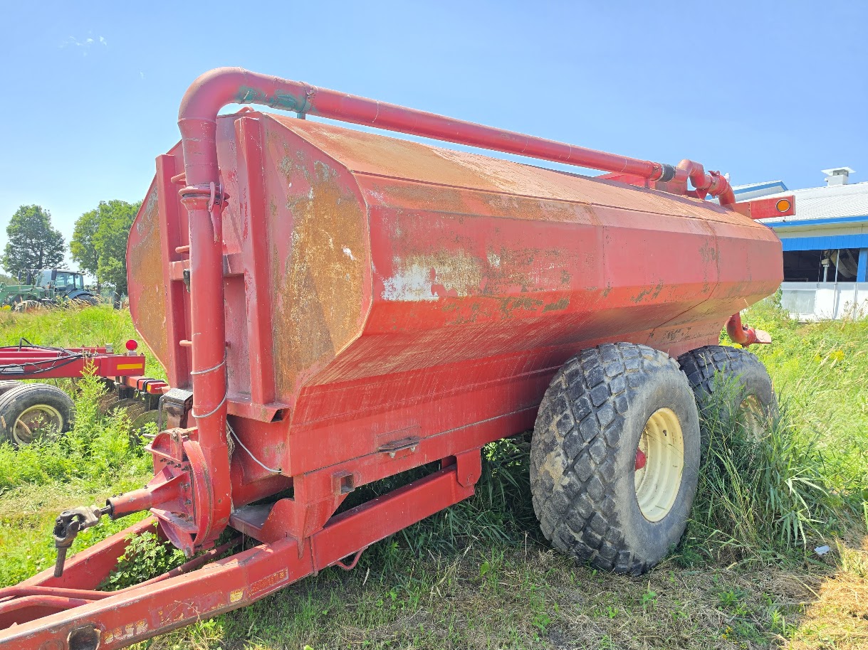 Réservoir à purin Bodco 4000 gallons avec conduite - Stock#d11472o