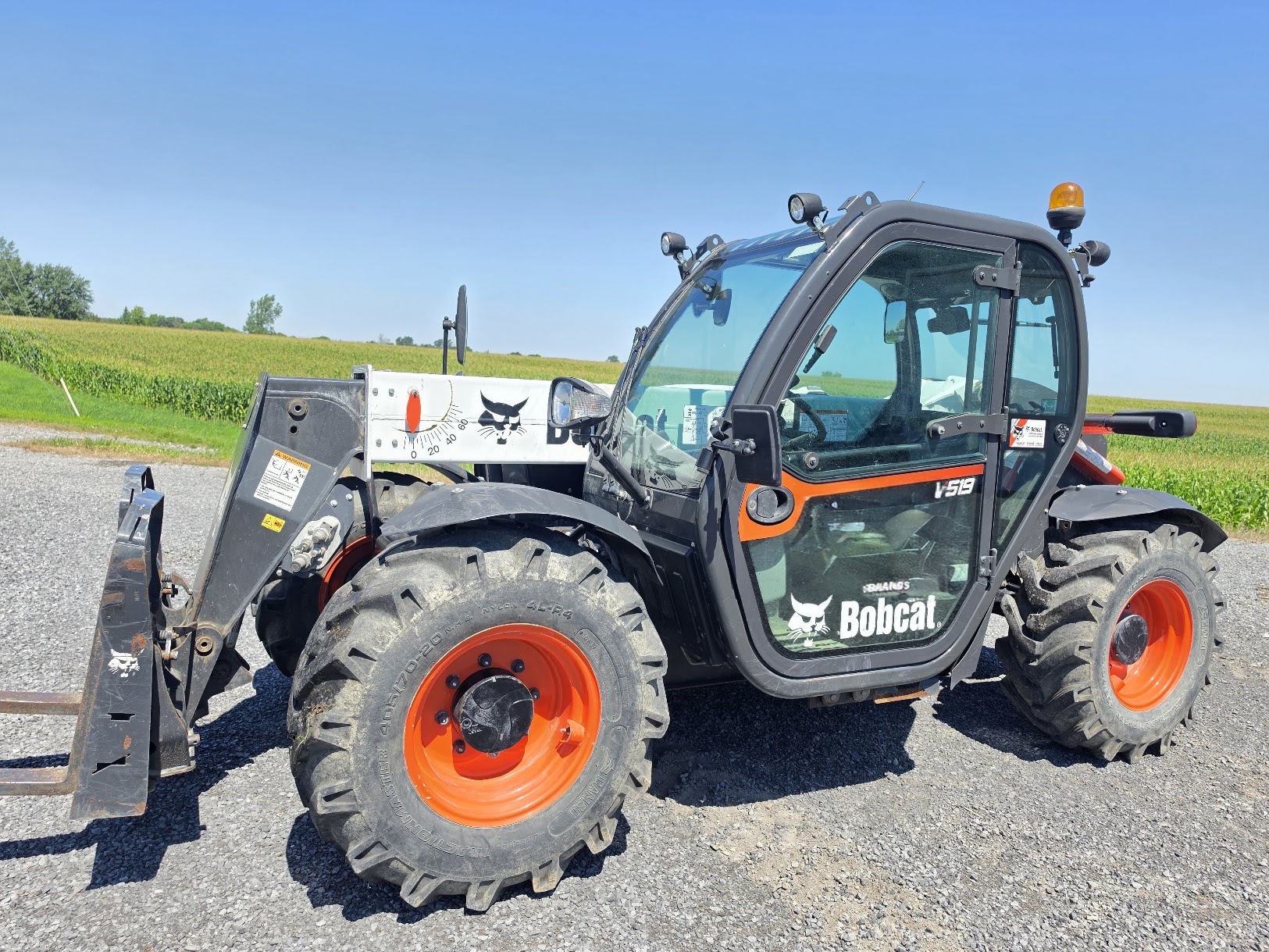 Télescopique Bodcat V519 avec fourche-Année:2019-1500hrs-Stock#d11473a