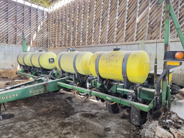 Planteur John Deere 7200 Vaccum 8 rang engrais liquide, tasse résidu-Stock#d11487b